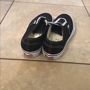 Vans Shoes - NWT Vans Vans Shoes - NWT Vans